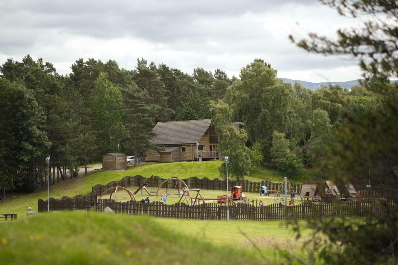 Macdonald Woodland Lodges At Macdonald Aviemore Resort Exteriör bild