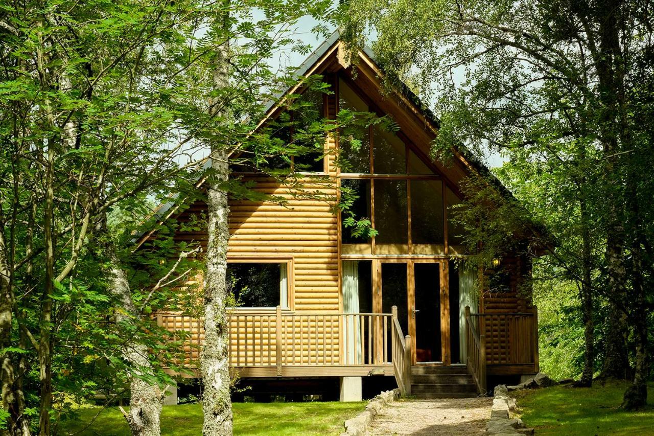 Macdonald Woodland Lodges At Macdonald Aviemore Resort Exteriör bild