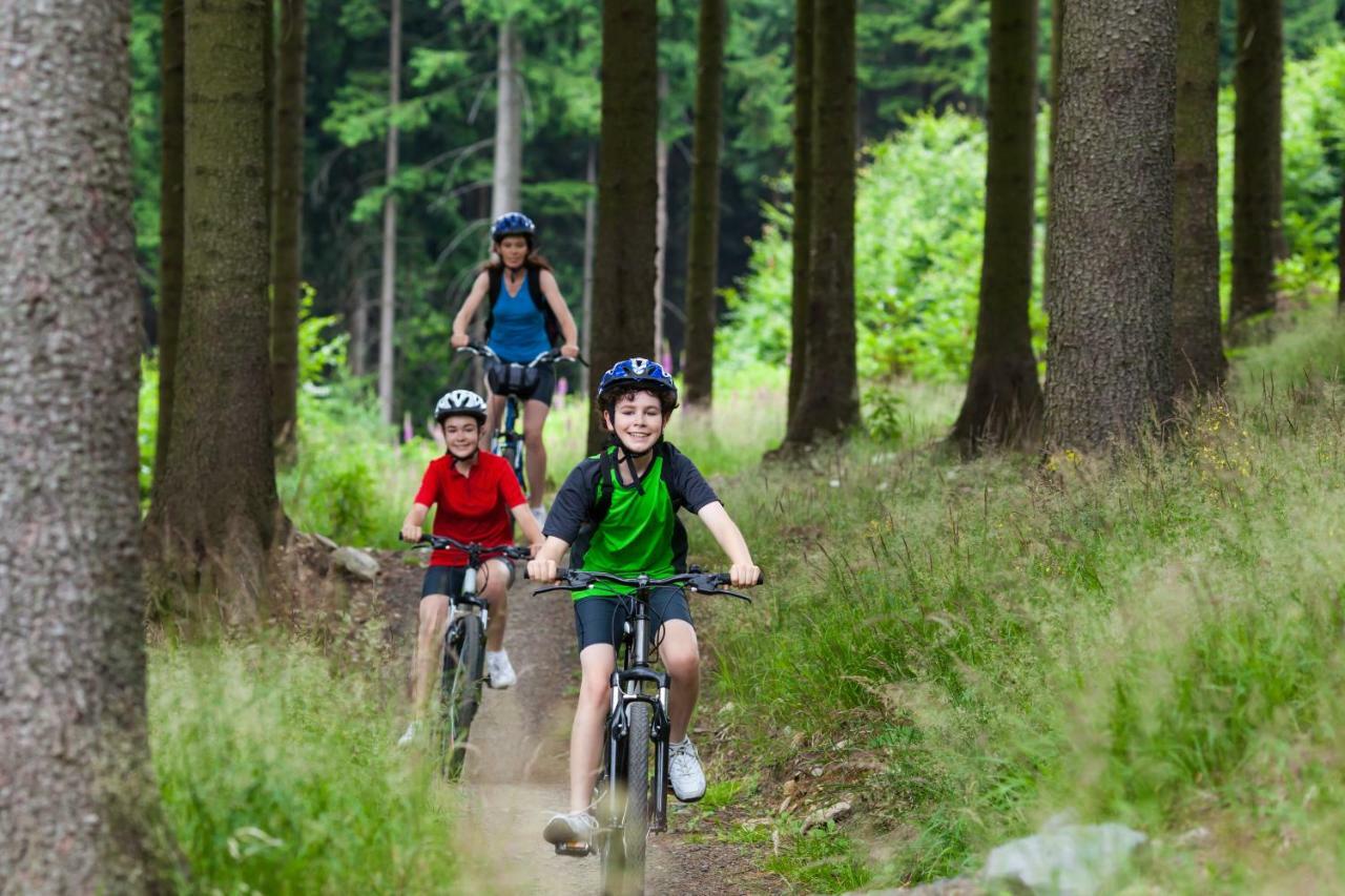 Macdonald Woodland Lodges At Macdonald Aviemore Resort Exteriör bild